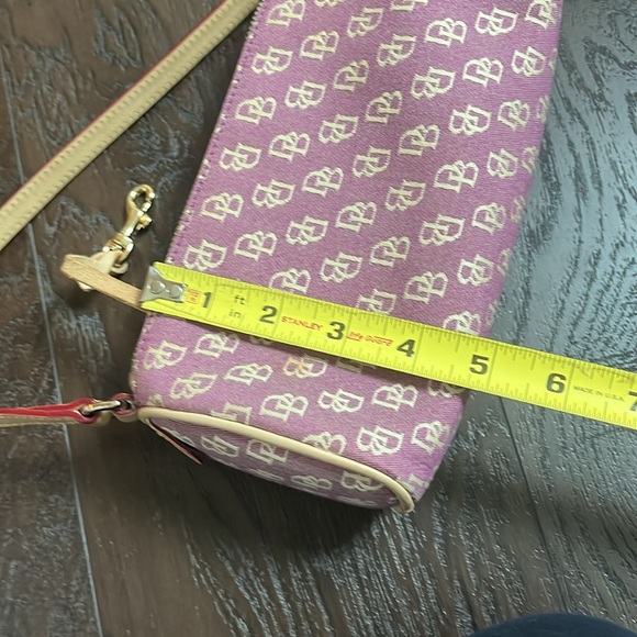 Dooney and Bourke Vintage Barrel Signature mini bag - Picture 12 of 12